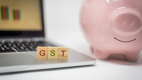 जून 2021 पर्यंत ज्या करदात्यांनी कर (GST) भरला नाही तर त्यांना 15 ऑगस्टपर्यंत ई-वे बिल (E-way bill) जनरेट होऊ शकणार नाही.