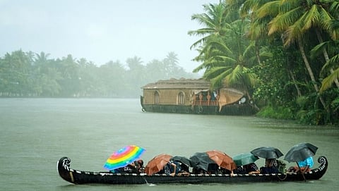 दुसऱ्या टप्प्यात साधारणत: 95 ते 105 टक्के पावसाचा अंदाज हवामान विभागाकडून वर्तविण्यात आला आहे.