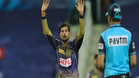 कुलदीपला (Kuldeep Yadav) गुडघ्याची दुखापत झाली असून, तो यूएईहून (UAE) पुन्हा भारतात परतला आहे.