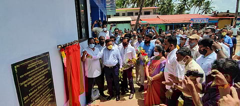 Goa : Goa Tourism Development Corporation Chairman Dayanand Sopte while inaugurating the toilet on the shores of Palolem Cancona. On the side are Deputy Speaker Ijidor Fernandes and other dignitaries.