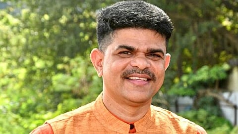 माजी नगराध्यक्ष नंदादिप राऊत.