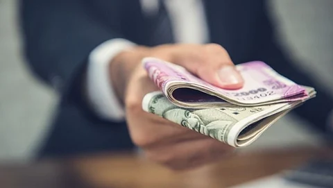 Employees In Indian Firms Salary Likely To Increase By 9.4% In 2022