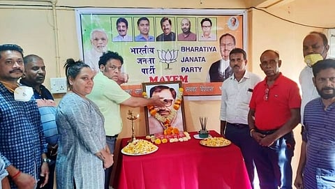 पं. दीनदयाळ उपाध्याय यांच्या जयंती दिनानिमित्त मायेचे आमदार प्रवीण झांट्ये व मये भाजप मंडळाकडून डिचोलीत आदरांजली वाहण्यात आली.