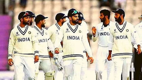 बीसीसीआय (BCCI) भारतीय संघासाठी प्रशिक्षकाच्याही (coach) शोधात आहे.