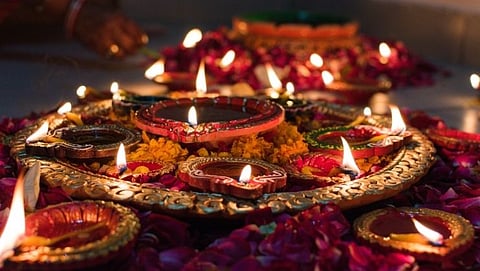 Crowds at market in ponda on occasion of Diwali