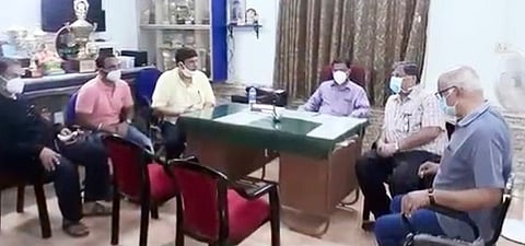 सरकारच्या कोविड नियंत्रण कृती दल आणि तज्ज्ञ समितीची बैठक (डीचोली)