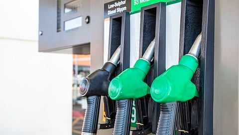 Oil prices increased for the fourth consecutive day, know how expensive petrol and diesel became today