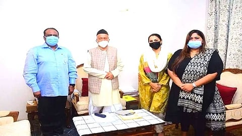 Dnyandev Wankhede & Governor Bhagat Singh Koshyari & Kranti Redkar & Yasmin Wankhede