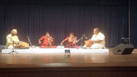 चैतन्यमयी मैफल