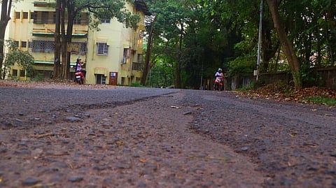 damage road problem in goa