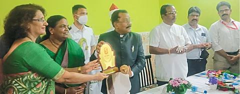 Goa governor P. S. Sreedharan Pillai announce financial help to student hostels