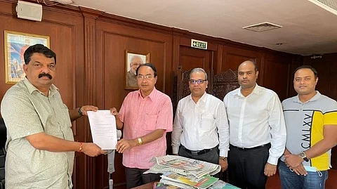 Phonda congress MLA given resignation to speaker Rajesh Patnekar