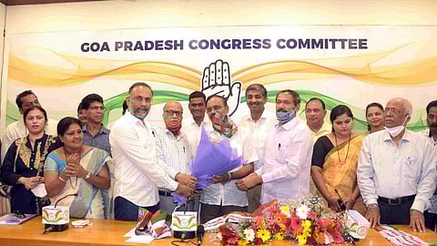 Carlus Almeda joint Congress yestarday he given MLA resignation he is bjp MLA