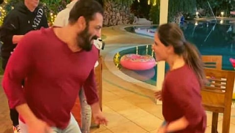 This cute dance video of Salman Khan and Genelia D'Souza is going viral on the internet