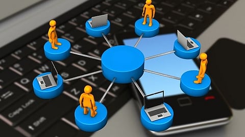 how to connect mobile with laptop