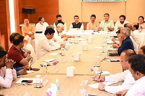 निवडणूक व्यवस्थापन समितीच्या बैठकीत बोलताना मुख्यमंत्री डॉ. प्रमोद सावंत. सोबत भाजपाचे गोवा प्रभारी देवेंद्र फडवणीस, केंद्रीय मंत्री जी किशन रेड्डी, श्रीपाद नाईक, प्रदेशाध्यक्ष सदानंद शेट तानावडे व इतर मान्यवर