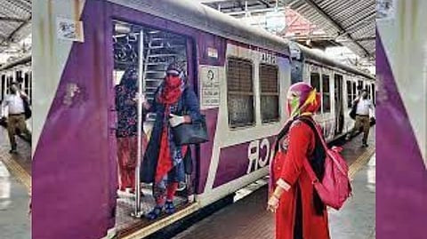 Mumbai Women Train
