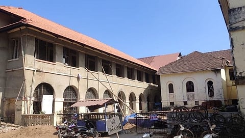 Renovation work of Morgao Palika building started slowly