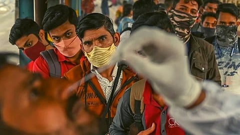 Strict restrictions after surge in corona cases in Maharashtra