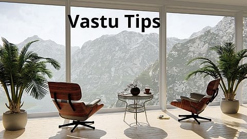 Vastu Tips: 'या' 5 वस्तु घरातून लगेच काढून टाका