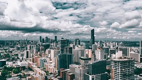 Mumbai: इमारतींना सील करण्यासाठी नवी नियमावली जाहीर'