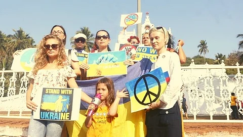 Peaceful protest by Ukrainians