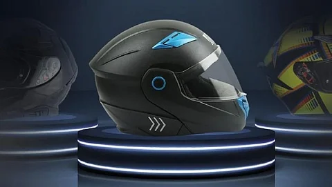 technology tech news story shark tank india smart helmet altor with bluetooth and navigation feature