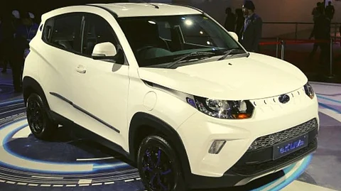Mahindra eKUV100