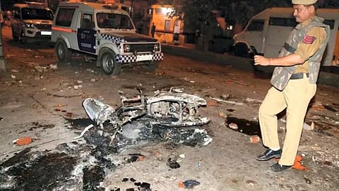 Police personnel injured in firing at Jahangirpuri