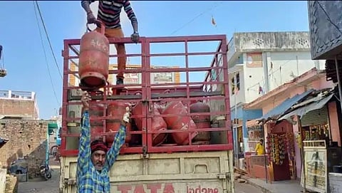 lpg cylinder rate 1 april 2022 price hiked by rs 250 on new financial year