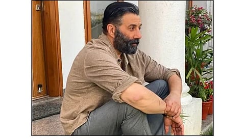 bollywood actor sunny deol photo leaked from set of soorya picture goes viral