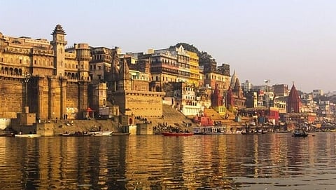 Lack of basic facilities on Ganga Ghat in Varanasi