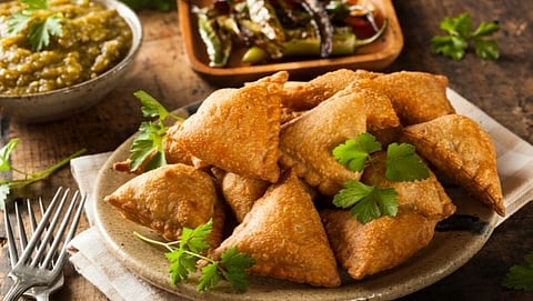 Paneer Samosa Recipe in Marathi