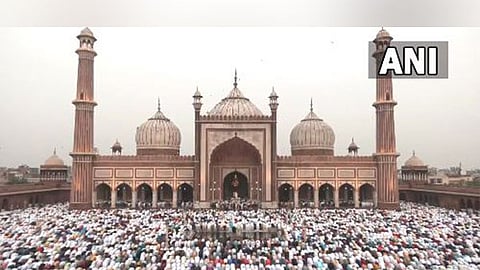 Devotees offer namaz at Jama Masjid