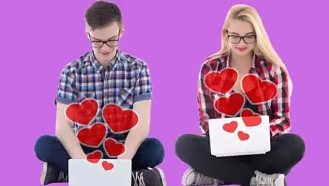 keep these things in mind during online dating to avoid getting in trouble
