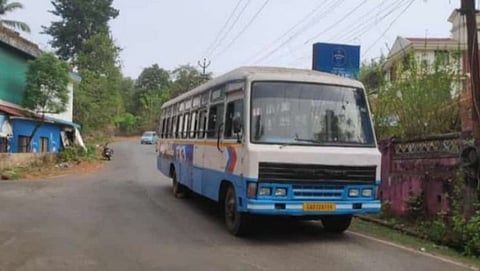 कदंबा बस गाड्यांना लागलेलं समस्यांच ग्रहण थांबता थांबेना