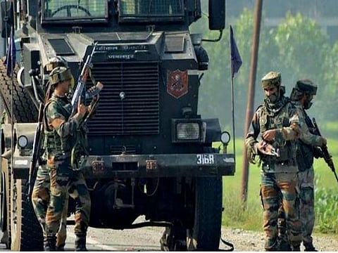 कुलगाममधील बँक मॅनेजरच्या हत्येमध्ये सहभागी असलेला दहशतवादी शोपियान चकमकीत ठार