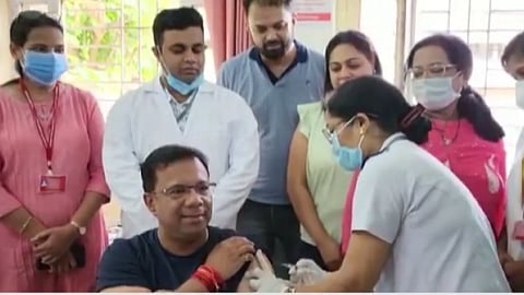 Health Minister Vishwajit Rane took booster dose