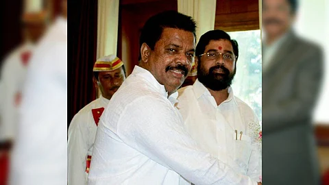 Ravindra Phatak joins the Shinde camp in Guwahati