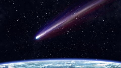 Comet moving to Earth