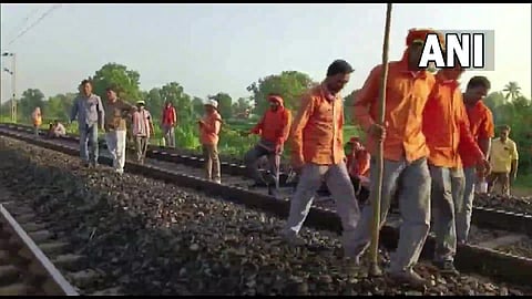 Maharashtra Gondia train accident