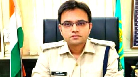 पोलीस अधीक्षक अभिषेक धनिया