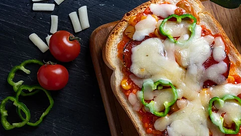 Toast Pizza Recipe