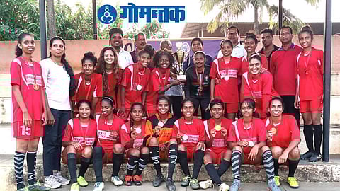 Rosary College Football Team
