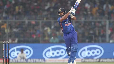 IND vs SL, 3rd ODI: विजय अन् फक्त एक धाव... हिटमॅन होईल विराट-सचिनच्या पंक्तीत सामील