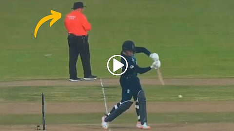 Umpire Marais Erasmus | South Africa vs England