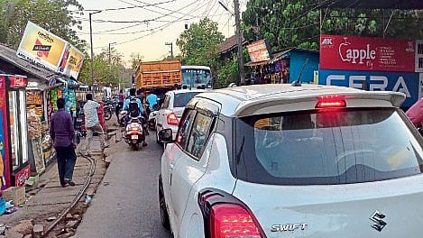 valpoi Traffic Congestion