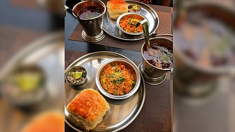 Food Tour : Misal Paav