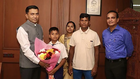 CM Sawant With Ankurkumar Sanjay