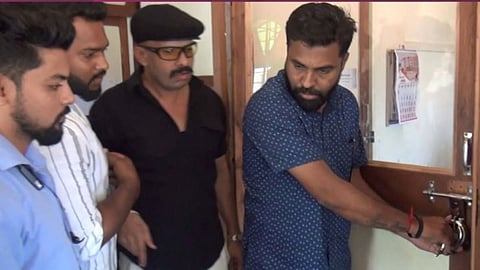 Janardhan Bhandari, Vikas Bhagat